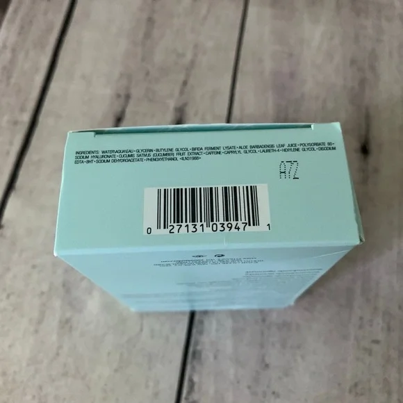 New Estee Lauder Stress Relief Eye Mask 10 Pairs - 0.04 oz each - Picture 2 of 2